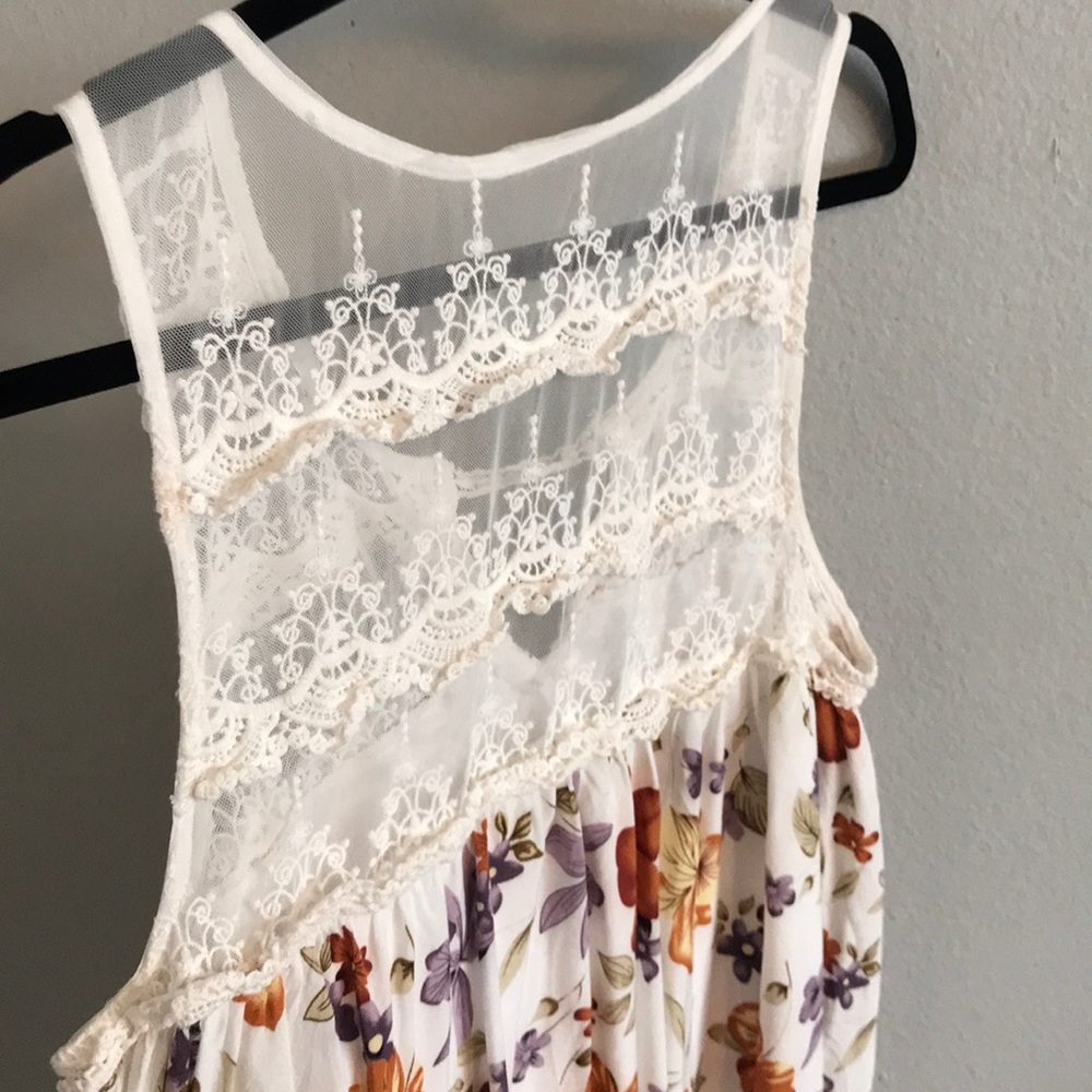 Floral Tunic - Picture 3 of 3